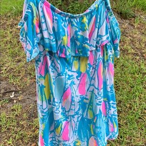 Lilly Pulitzer shoulder top